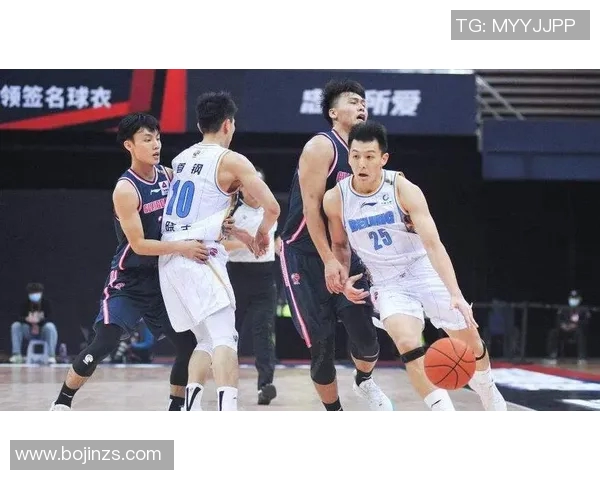 武汉篮球队阵地战革新探索：重塑战术体系与团队协作新模式